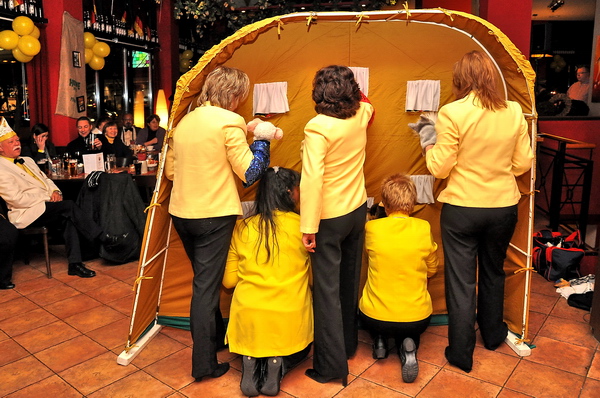 P_Party2011   058.jpg